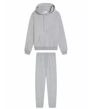 Спортивные костюмы