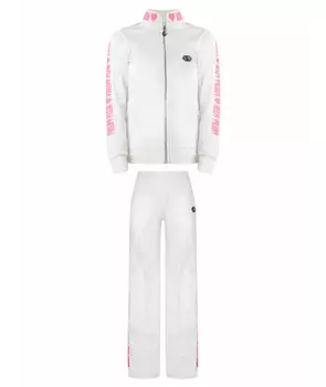 Спортивные костюмы