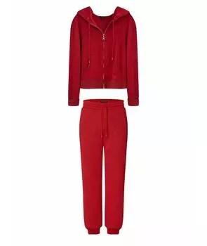 Спортивные костюмы