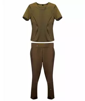 Спортивные костюмы