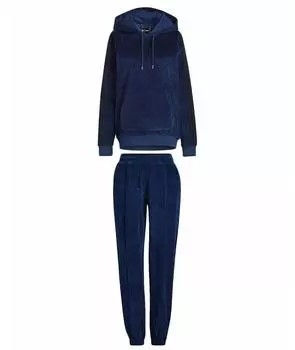 Спортивные костюмы