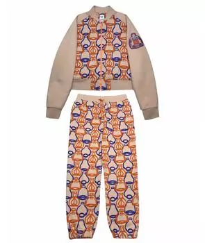 Спортивные костюмы