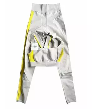 Спортивные костюмы