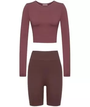 Спортивные костюмы