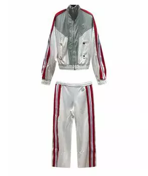 Спортивные костюмы