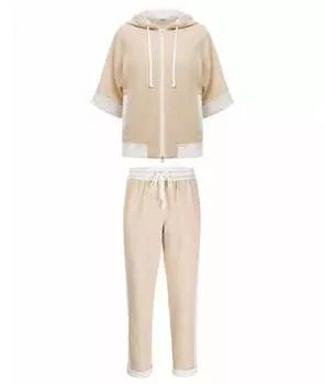 Спортивные костюмы