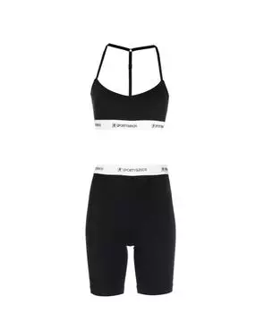 Спортивные костюмы