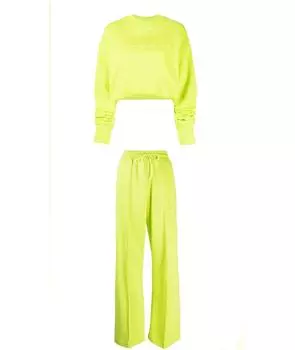 Спортивные костюмы