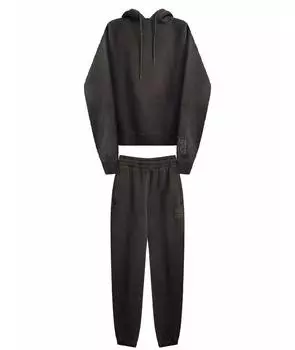 Спортивные костюмы