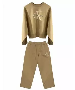 Спортивные костюмы