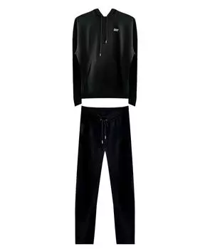 Спортивные костюмы