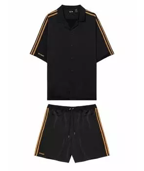 Спортивные костюмы