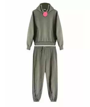 Спортивные костюмы