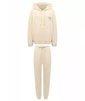 Спортивные костюмы