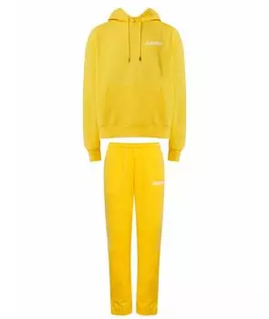 Спортивные костюмы