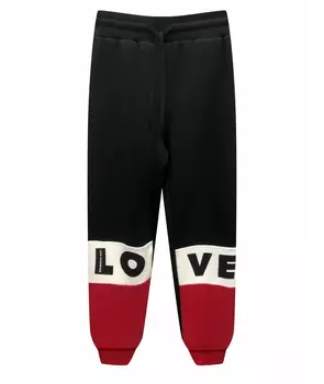 Спортивные костюмы