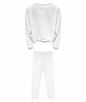 Спортивные костюмы