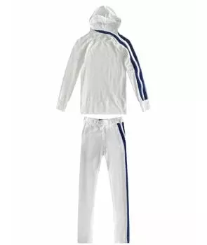 Спортивные костюмы