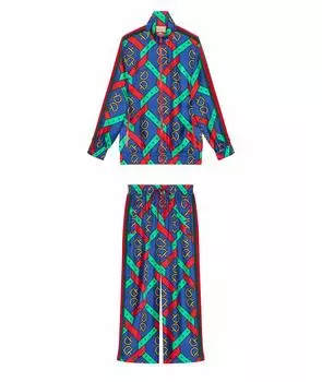 Спортивные костюмы