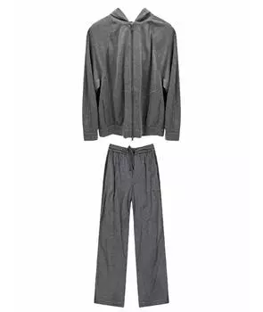 Спортивные костюмы