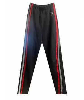 Спортивные костюмы