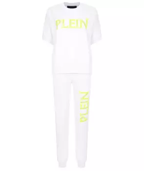 Спортивные костюмы