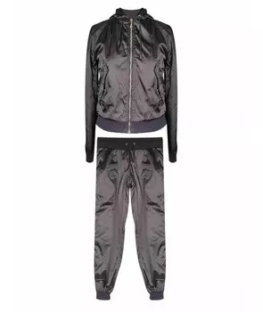 Спортивные костюмы