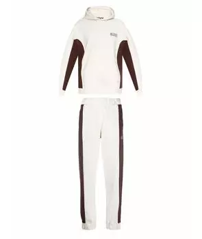 Спортивные костюмы