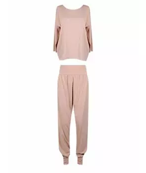 Спортивные костюмы