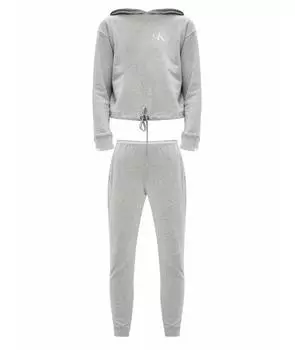 Спортивные костюмы