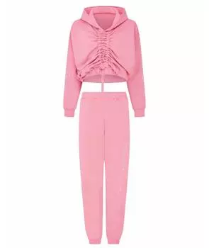 Спортивные костюмы