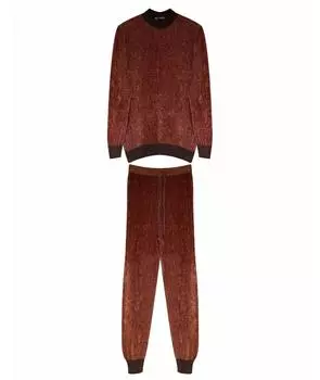 Спортивные костюмы