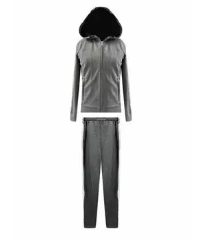 Спортивные костюмы