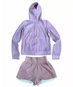 Спортивные костюмы