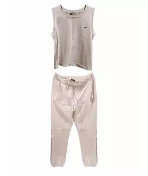 Спортивные костюмы