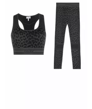 Спортивные костюмы