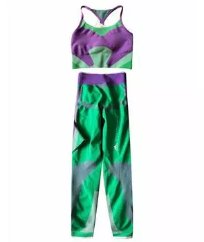 Спортивные костюмы