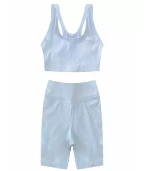 Спортивные костюмы