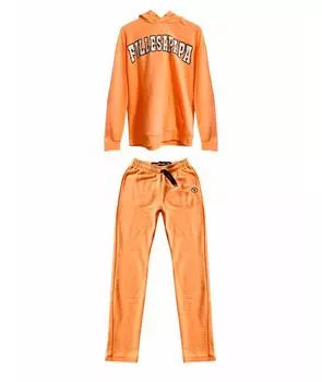 Спортивные костюмы