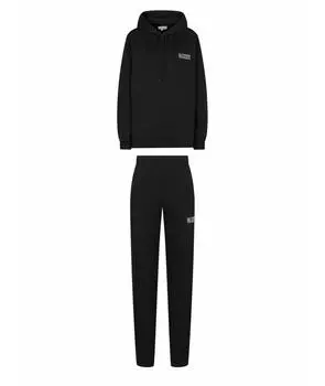 Спортивные костюмы