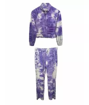 Спортивные костюмы