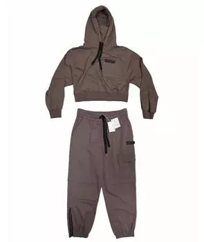 Спортивные костюмы