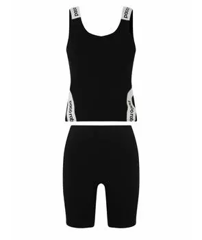 Спортивные костюмы