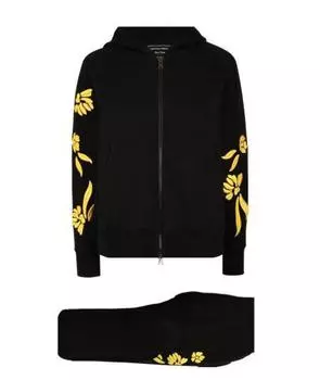 Спортивные костюмы