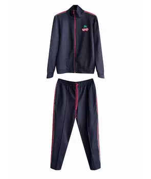 Спортивные костюмы