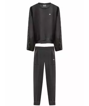 Спортивные костюмы