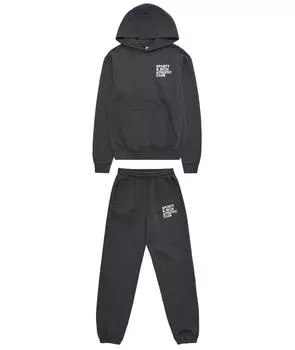 Спортивные костюмы