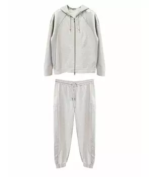 Спортивные костюмы