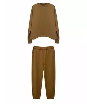 Спортивные костюмы