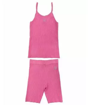 Спортивные костюмы